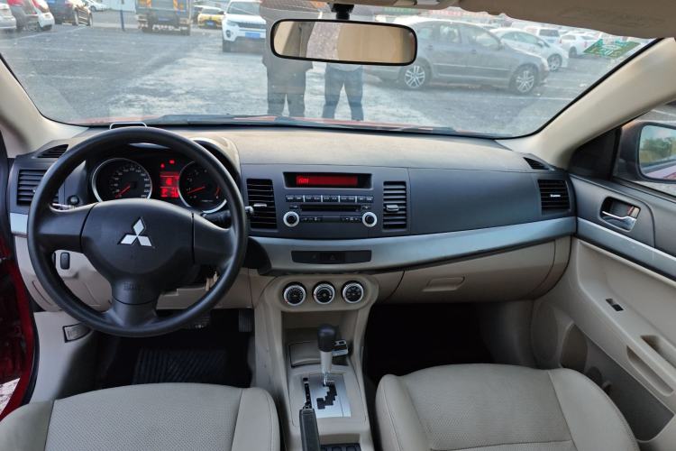 Used Mitsubishi Lancer EX 2010 Fashion Edition 1.8L CVT Comfort Trim Interior 4