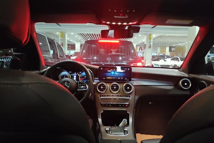 Used Mercedes-Benz GLC 2020 GLC 260 L 4MATIC Luxury Model Center Console