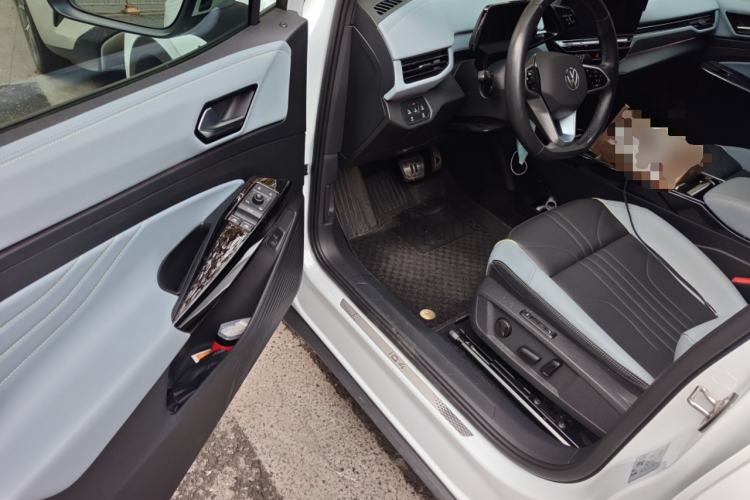 Used Volkswagen ID.4 X 2023 Ultra-Intelligent Long-Range Version Driver Seat