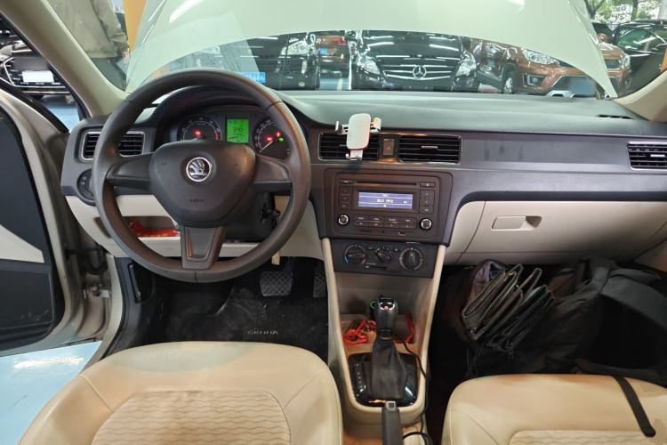 Used Skoda Rapid 2016 1.6L Automatic Chuanxing Edition
