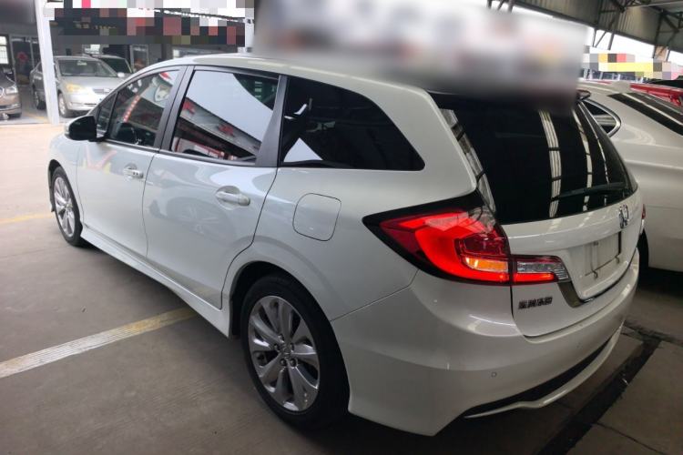 Used Honda Jade 2017 1.8L automatic Comfort version 5 seats Exterior 2