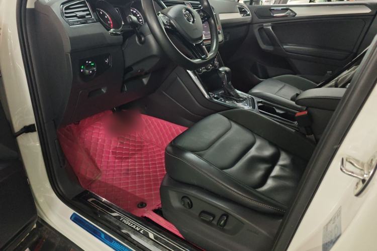 Used Volkswagen Tiguan L 2018 330TSI Automatic Two-Wheel Drive Luxury Edition