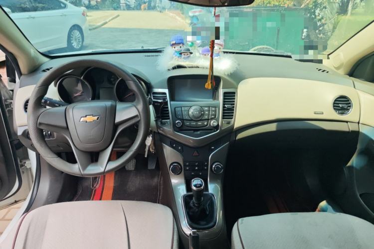 Used Chevrolet Cruze 2015 1.5L Classic SE MT
