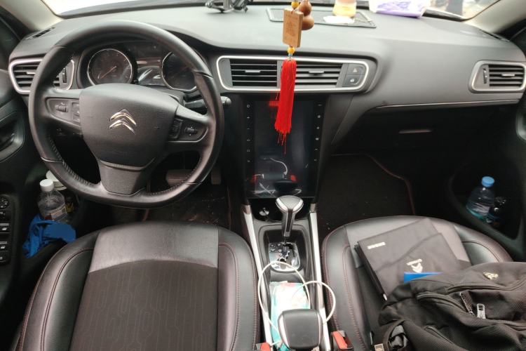 Used Citroen C3-XR 2017 1.6L Automatic Pioneer Model Center Console