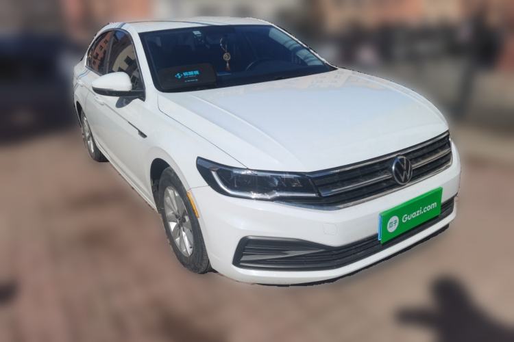 Used Volkswagen Bora 2020 1.5L Manual Fashion Edition
