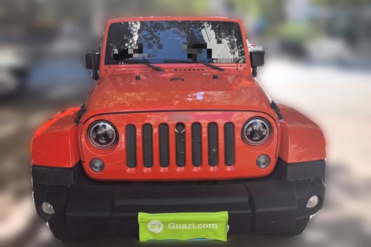 Used Jeep Wrangler 2014 3.0L Sahara Four-Door Edition Front