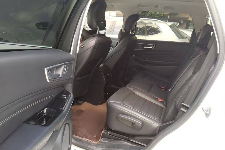 Used Ford Edge 2016 EcoBoost 245 Two-Wheel-Drive Titanium 7-Seater