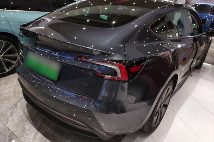 Used Tesla Model 3 2025 Rear-Wheel-Drive Version
