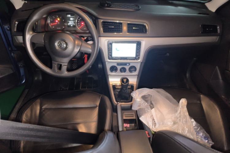 Used Volkswagen Lavida 2013 Restyled Classic 1.6L Manual Comfort Edition
