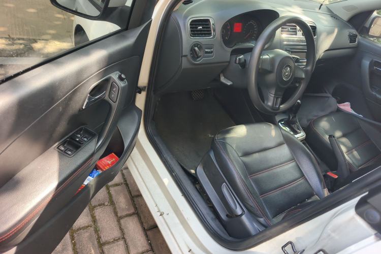 Used Volkswagen Polo 2011 1.4L Automatic ZhiShang Version