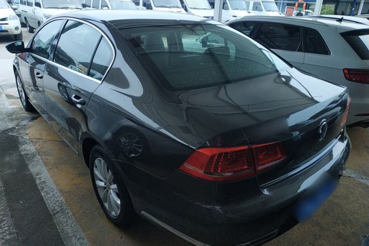 Used Volkswagen Magotan 2015 1.8TSI Luxury Model Rear Left 45 Deg