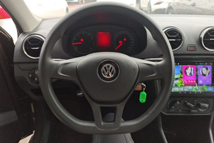 Used Volkswagen Jetta 2017 1.4L Manual Fashion Edition
