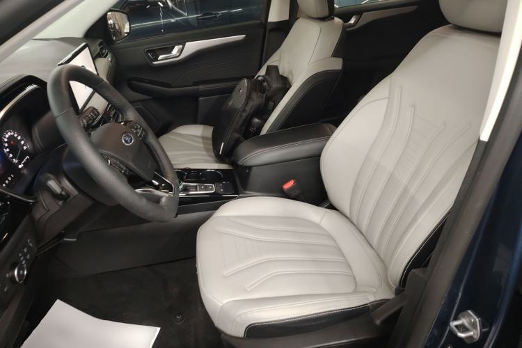 Used Ford Escape 2024 EcoBoost 245 Two-Wheel-Drive Titanium Edition