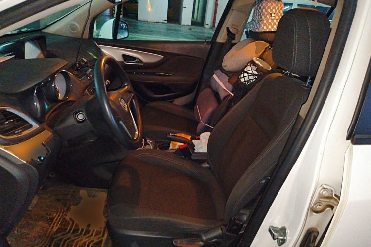 Used Buick Encore 2014 1.4T Automatic Two-Wheel Drive Urban Elite Model Left Front Seat