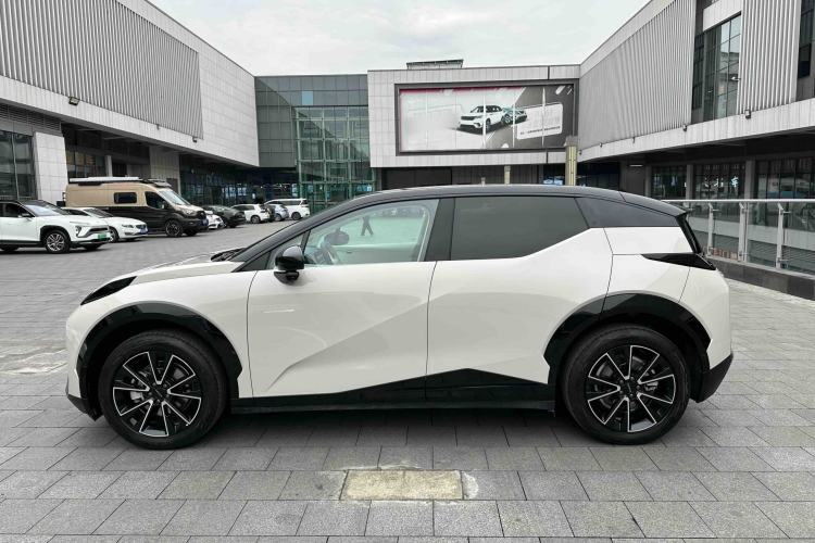 Used Zeekr X 2024 Five-Seater Four-Wheel Drive
