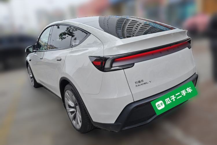 Used Tesla Model Y 2026 Rear-Drive Model
