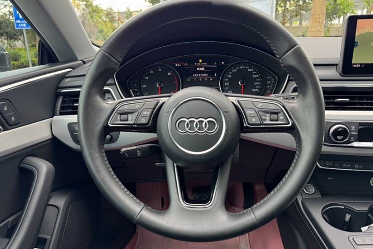 Used Audi A5 2019 Coupe 40 TFSI Fashion Edition China V Emission Standard
