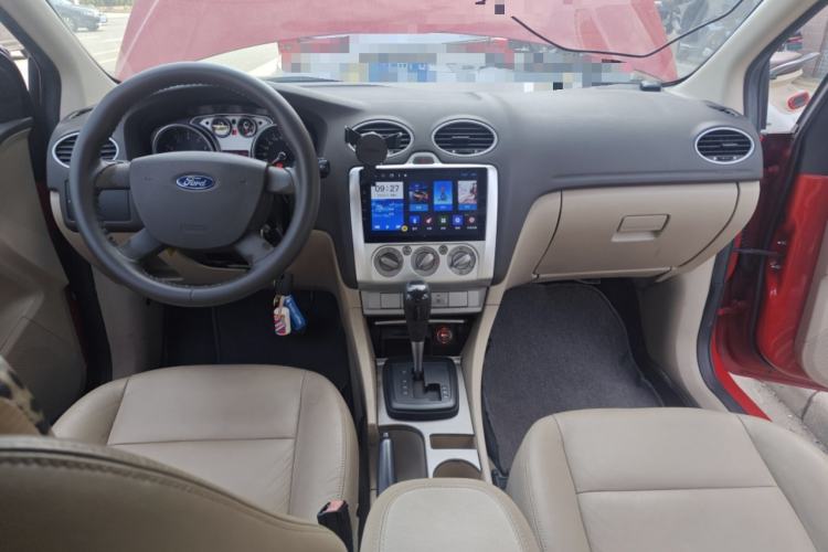 Used Ford Focus 2011 Hatchback 1.8L Automatic Fashion Edition
