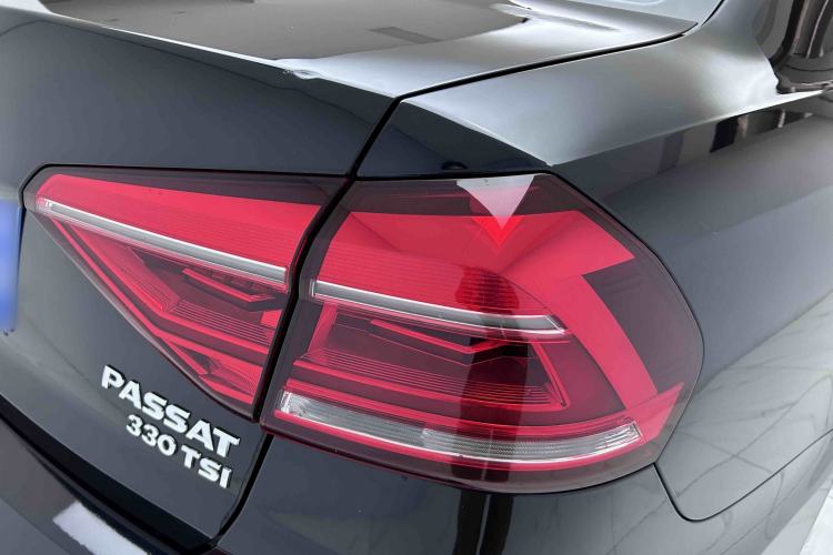 Used Volkswagen Passat 2016 330TSI DSG Luxury Edition Exterior 7
