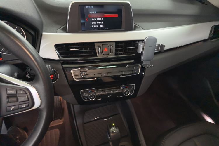 Used BMW X1 2018 sDrive20Li Leading Model Center Console