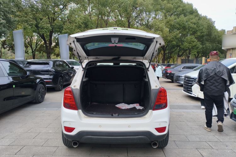 Used Chevrolet Trax 2018 330T Automatic Two-Wheel Drive Elite Model