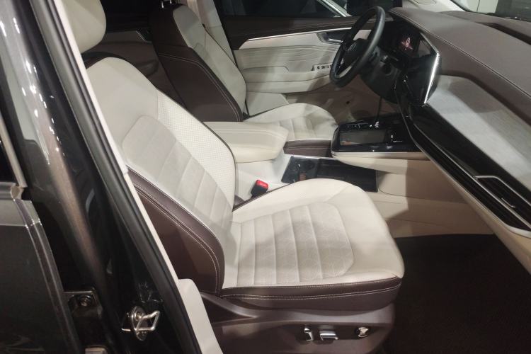 Used Volkswagen Talagon 2022 380TSI All-Wheel-Drive Luxury Prestige Pro 7-Seater