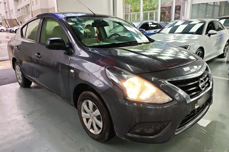 Used Nissan Sunny 2014 1.5XE Manual Comfort Edition Front Right 45 Deg