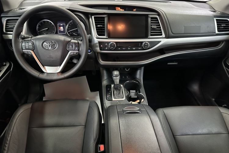 Used Toyota Highlander 2018 2.0T Four-Wheel Drive Prestige Version 7 Seats China VI Standard
