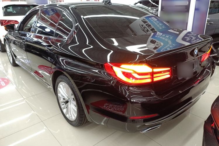 Used BMW 5 Series 2020 525Li Luxury Package Rear Left 45 Deg