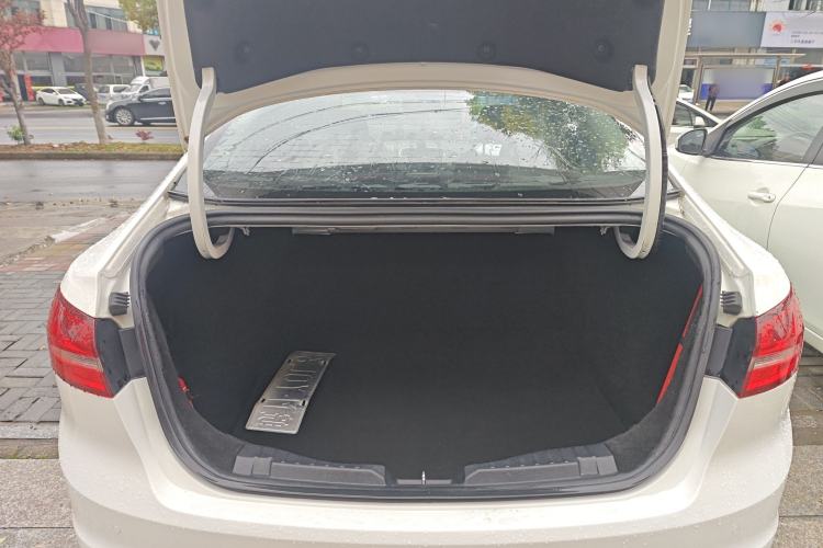 Used Ford Escort 2017 Happiness Edition 1.5L Automatic Fashion Version
