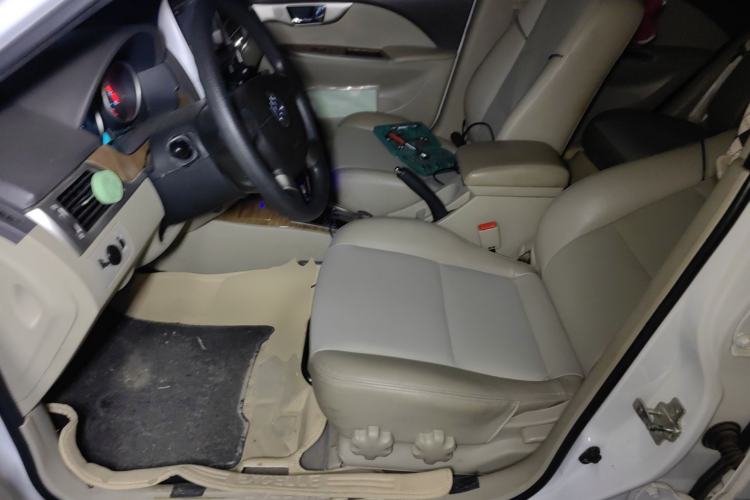 Used Buick Excelle 2015 1.5L Automatic Classic Model
