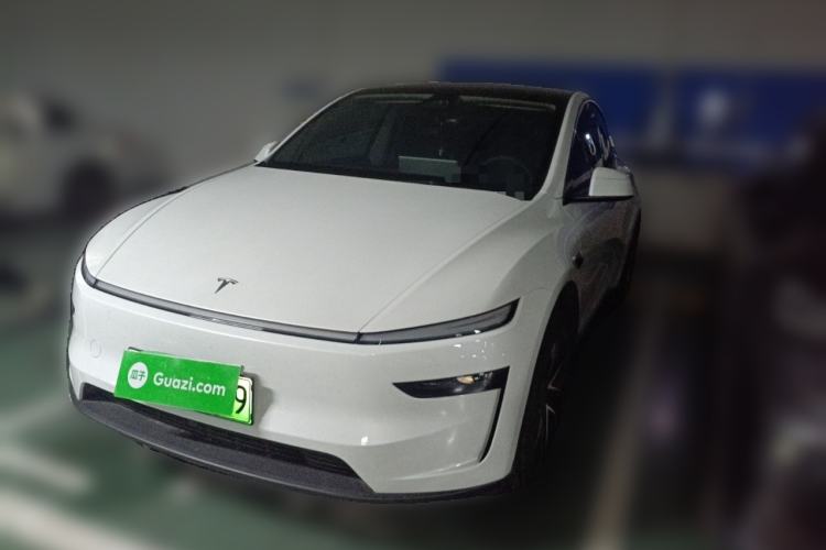 Used Tesla Model Y 2025 Rear-Wheel-Drive Version
