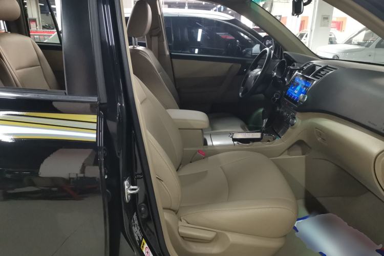 Used Toyota Highlander 2012 2.7L 2WD 5-Seater Elite Edition Right Front Seat