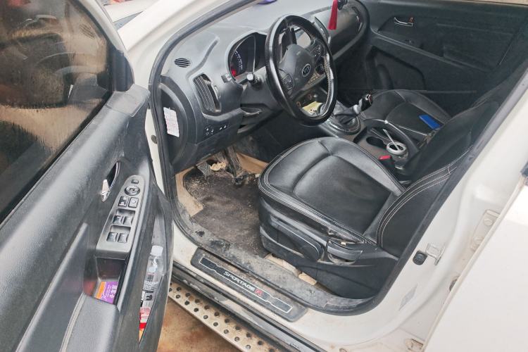 Used Kia Sportage R 2012 2.0L Manual Two-Wheel Drive GLS
