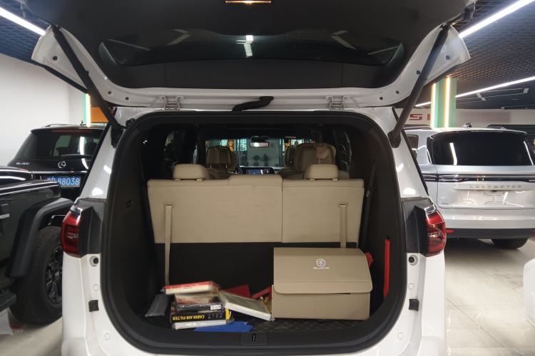 Used Buick GL8 2022 ES Land Cruiser 653T Luxury Model