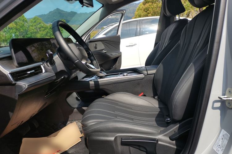 Used Chery Fengyun A8 2025 Model 70km Basic Version