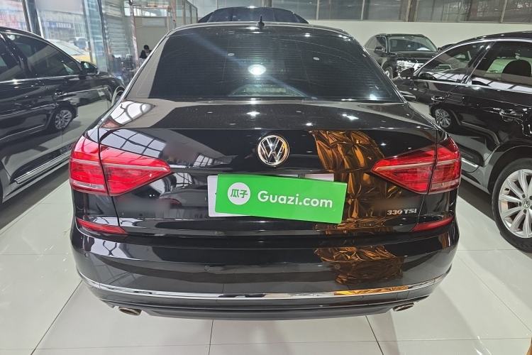 Used Volkswagen Passat 2017 330TSI DSG Luxury Edition
