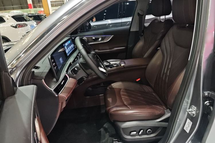 Used Chery Tiggo 8 PRO 2024 Champion Edition 390T Two-Wheel Drive Peak Version 5 Seats
