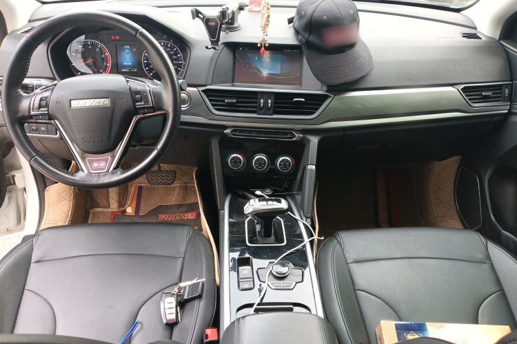 Used Haval H6 2018 Blue Label Sport Edition 1.5T Automatic Two-Wheel Drive Elite Model Center Console