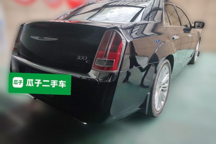 Used Chrysler 300C 2013 3.6L Luxury Edition Rear Right 45 Deg