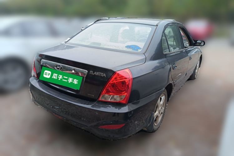 Used Hyundai Elantra 2011 1.6L Manual Comfort Version
