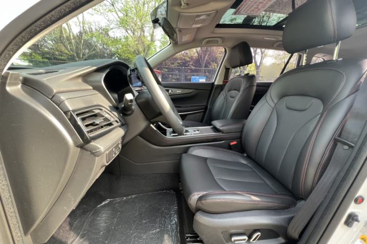 Used CHANGAN CS75 2022 Blue Whale Edition 1.5T DCT Prestige Model Interior 4