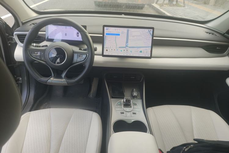 Used BYD Seal 05 DM-i 2025 DM-i Intelligent Drive 120KM Flagship Model Center Console
