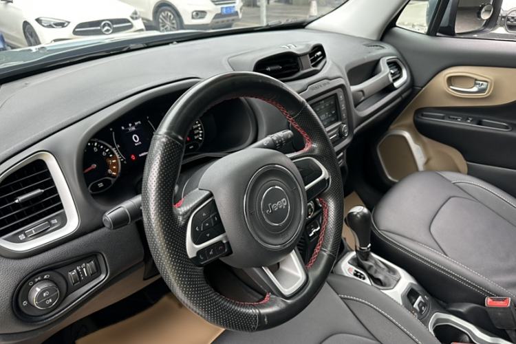 Used Jeep Renegade 2016 1.4T Automatic Jingneng Edition
