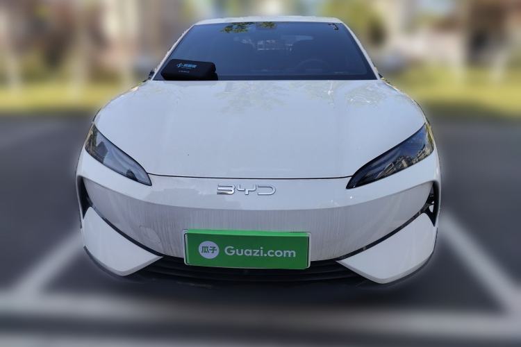 Used BYD e7 2025 Model 520 Smart Mobility Edition
