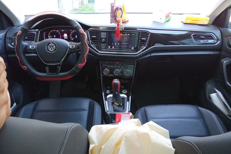 Used Volkswagen T-ROC 2020 280TSI DSG Two-Wheel Drive Comfort Version