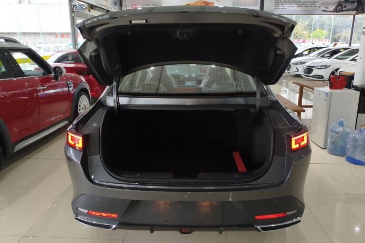 Used CHANGAN Eado 2025 Blue Whale 1.5T 500Bar Prestige Model