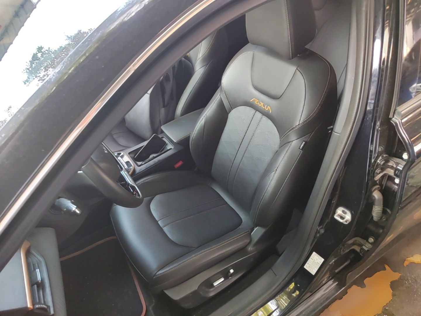 Dongfeng Aeolus Yixuan 2022 230T Automatic Tiger Roar Edition — снимка 17