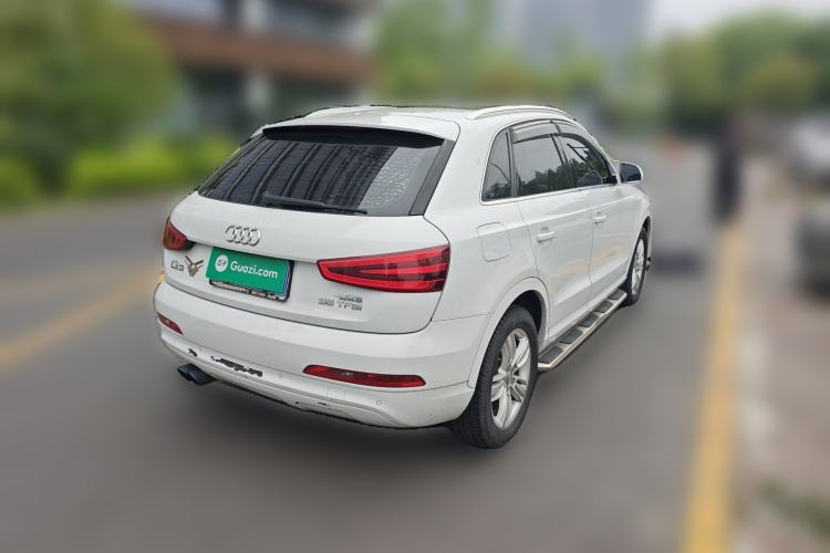 Used Audi Q3 2015 35 TFSI Ambition Edition Rear Right 45 Deg