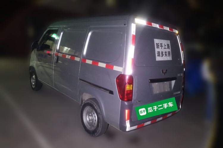 Used Wuling Zhiguang 2020 1.2L Van Utility Model China VI Emission Standard 2 Seats LSI